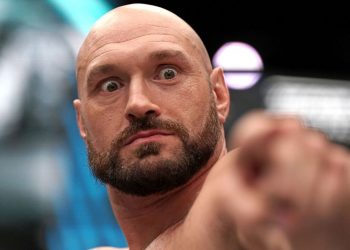 Tyson Fury dares Joshua