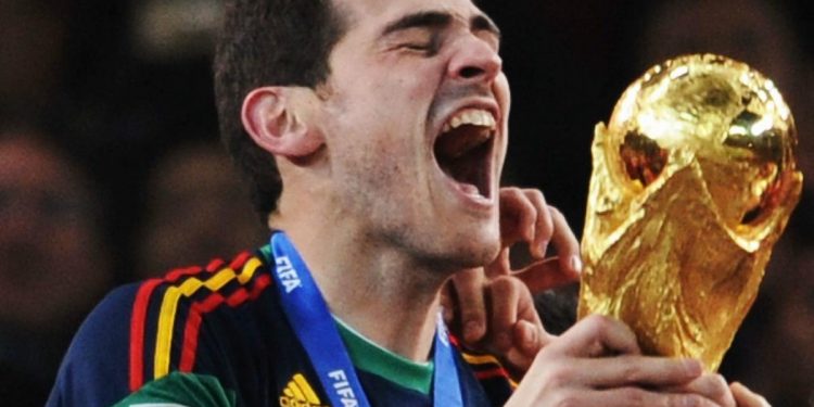 Casillas is gay