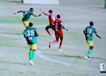 FA Cup Video : Watch how Mohammed Alhassan fouled Isaac Mintah to earn Aduana Stars a penalty