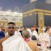 Mudasiru Performs Umrah in Mecca