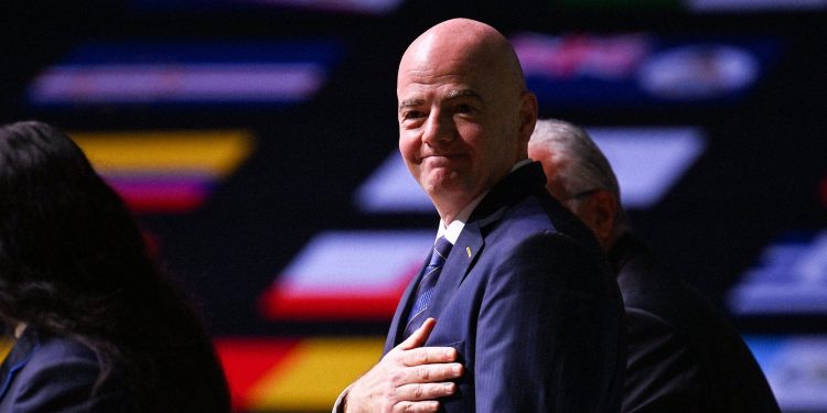 Rwanda : Gianni Infantino has been re-elected FIFA President by acclamation until 2027