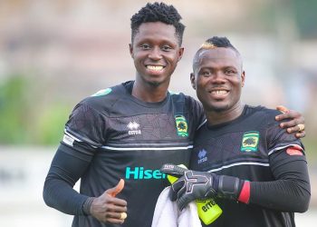 “Take a rest and save yourself from the disgrace..” – This legendary Kotoko player has advised under fire Kotoko goalkeeper Ibrahim Danlad !