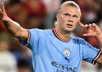 England : Erling Haaland has been crowned FWA Footballer of the Year for 2023 !