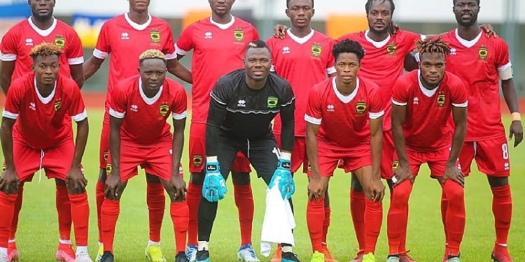 JUST IN : Asante Kotoko players unhappy with Nana Yaw Amponsah’s salary comments. Players think the CEO wants to make them unpopular !