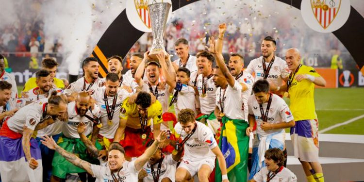 Sevilla defeat AS Roma on penalties to win record-extending 7th Europa League title