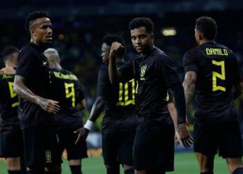 Brazil Dominate Guinea in Barcelona