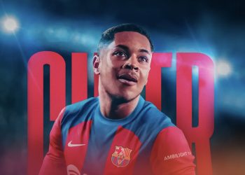 OFFICIAL : Barcelona announce signing of Brazilian wonderkid Vitor Roque !