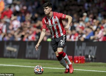 Tino Livramento : 20-year old English defender joins Newcastle United ins RECORD transfer !