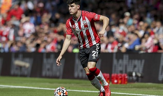 Tino Livramento : 20-year old English defender joins Newcastle United ins RECORD transfer !