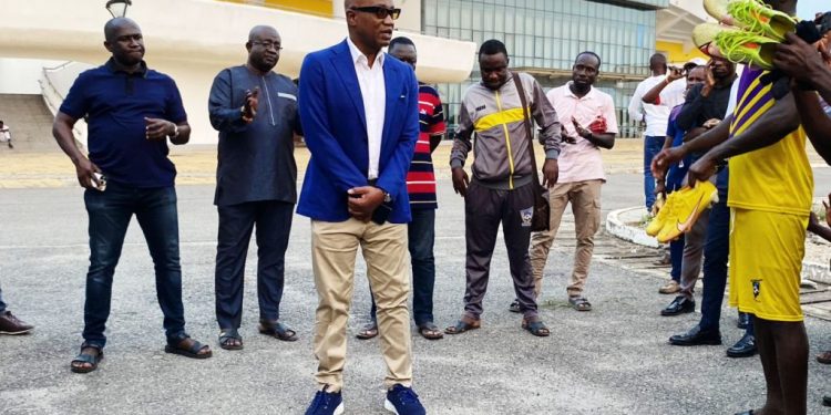 CAF Champions League : GFA vice-president Mark Addo visits Medeama ahead of Remo Stars clash !