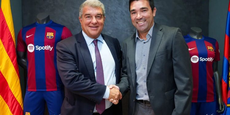 Former midfielder Deco abandons his FIFA agent job to become sporting director of Barcelona !