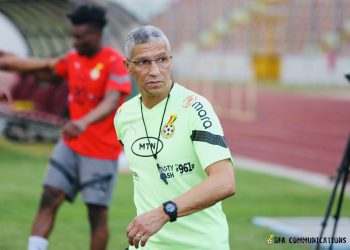 “Sack Chris Hughton before it is too late” – Former Ghana star wants GFA to take swift action  !
