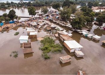 HUGE DONATION : GFA Foundation gives GHC 100, 000 to Akosombo Dam spillage victims