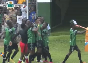 VIDEO : Watch Emmanuel Keyekeh’s terrific freekick effort against Asante Kotoko !