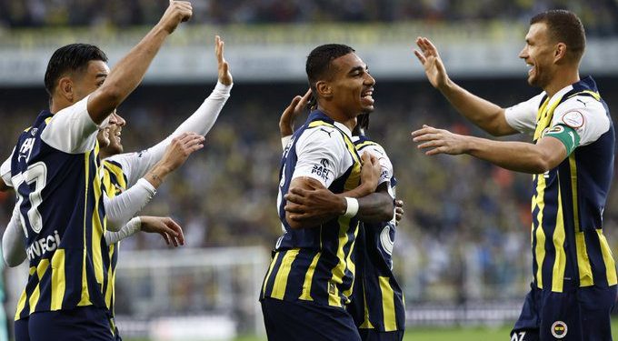 Ghana defender Alexander Djiku helps Fenerbahce to beat Kayserispor 4-3