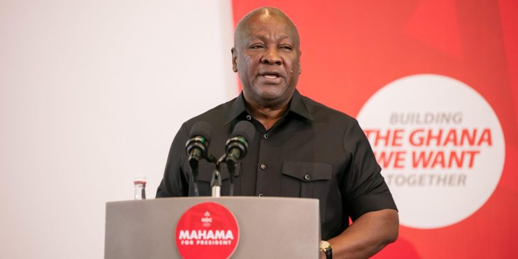 “Ghana Premier League Players Will Receive Salaries Under My Government” – John Mahama