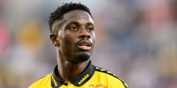 michael-baidoo-for-plymouth-argyle