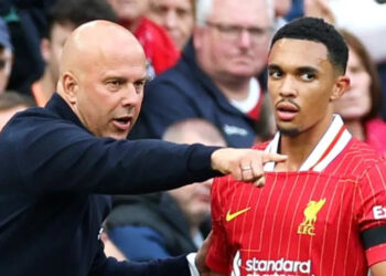 arne-slot-wants-alexander-arnold-to-be-like-steven-gerrard